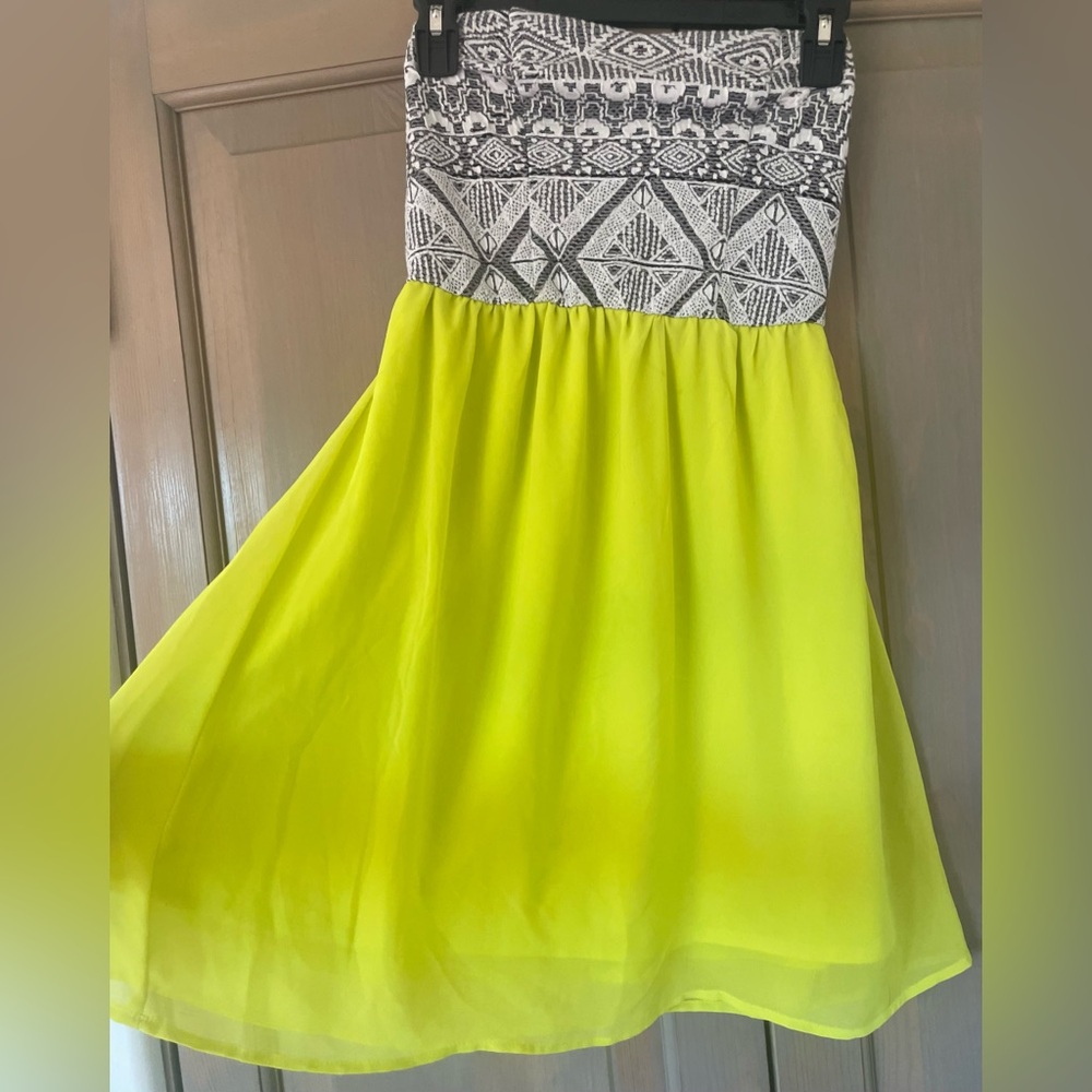 ✨Dress 2 colors and fabrics. Flowy and Fun! 💕